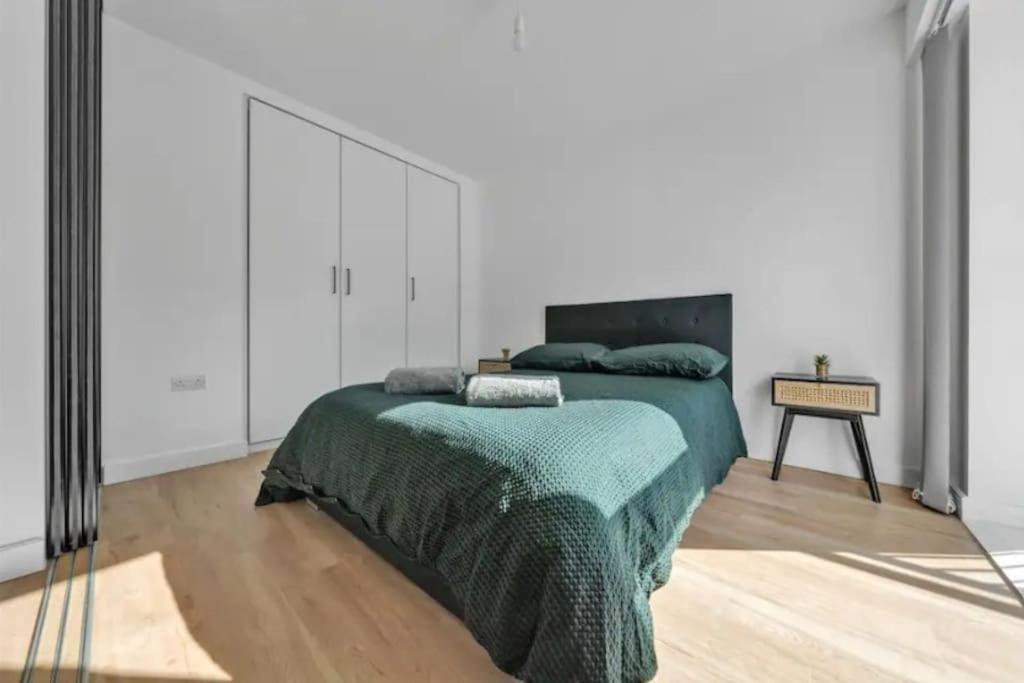 Deluxe 1 Bed In Colindale Wembley With Freewifitv Apartment London Exterior photo